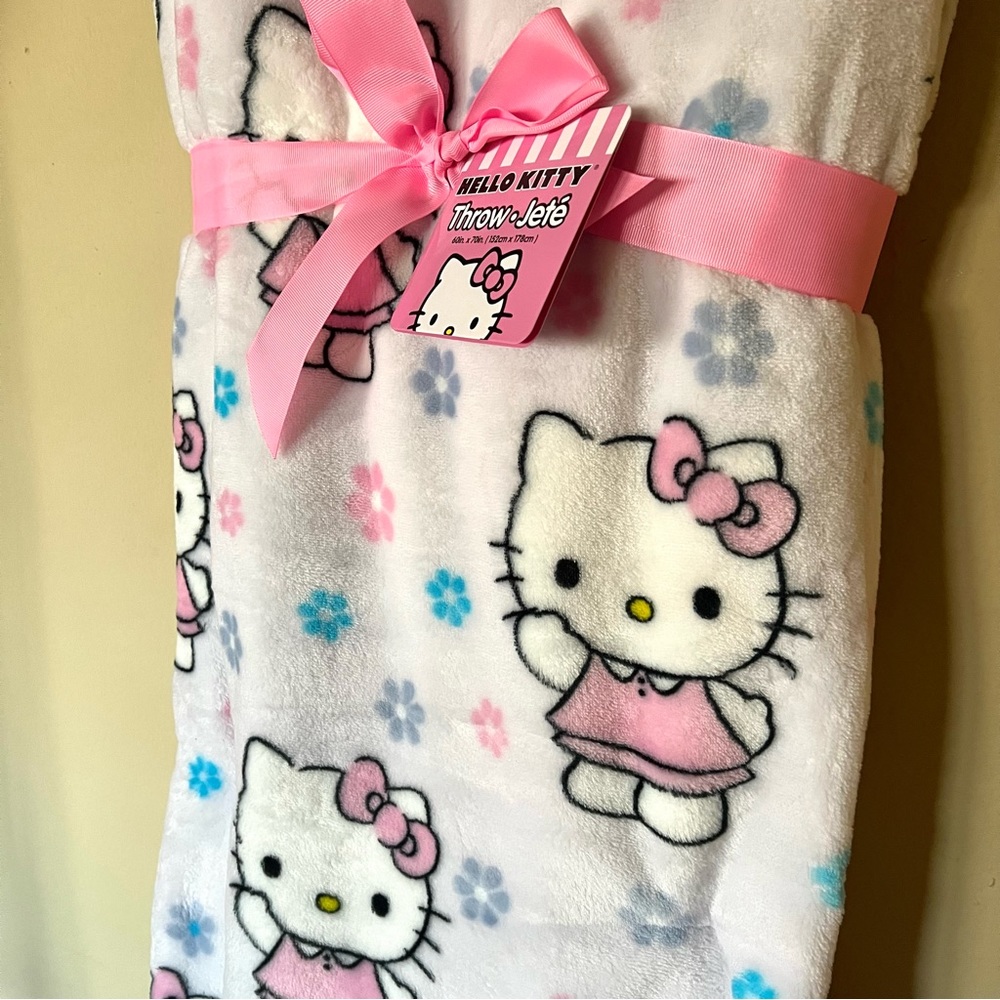 Sanrio Hello Kitty Spring 2024 throw blanket